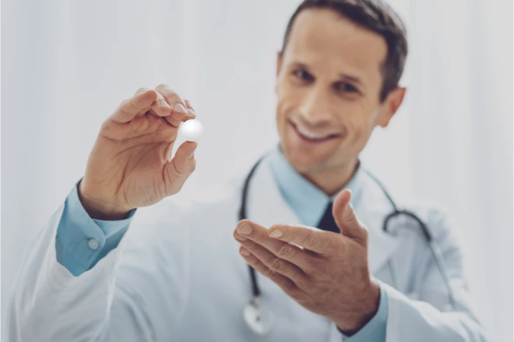 a doctor with ThinneX